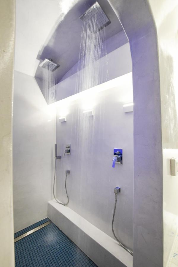 Blue White Residence โมโนลิธอส ภายนอก รูปภาพ